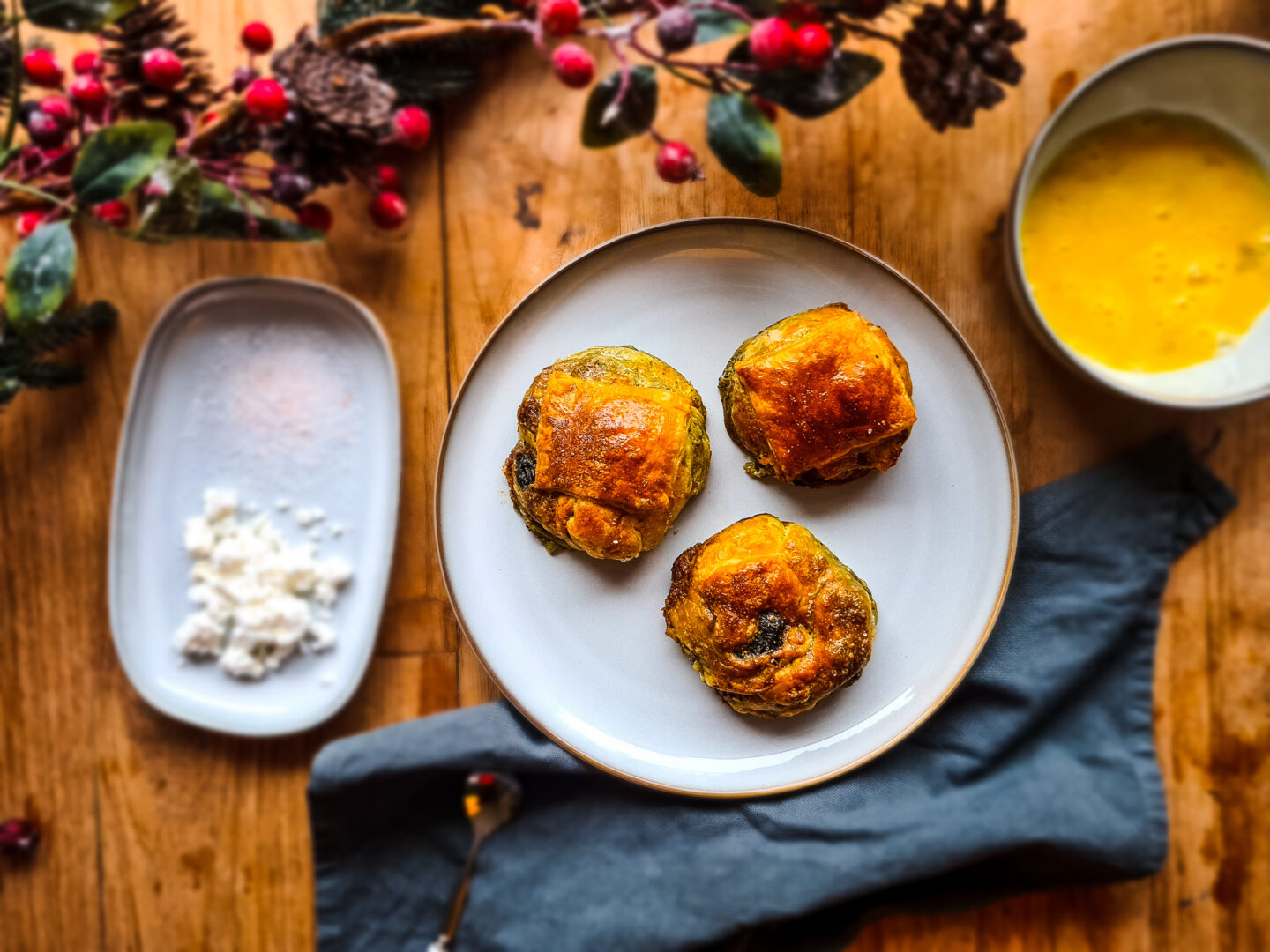 Mini spinaziestrudels met feta en pesto