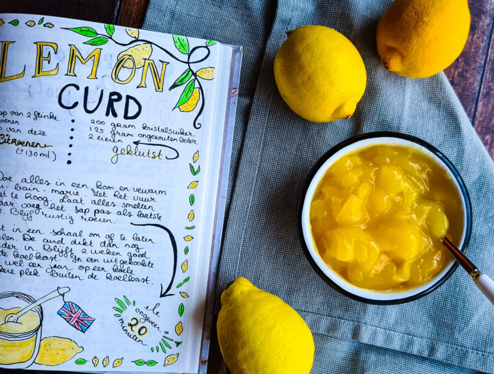 Homemade lemon curd