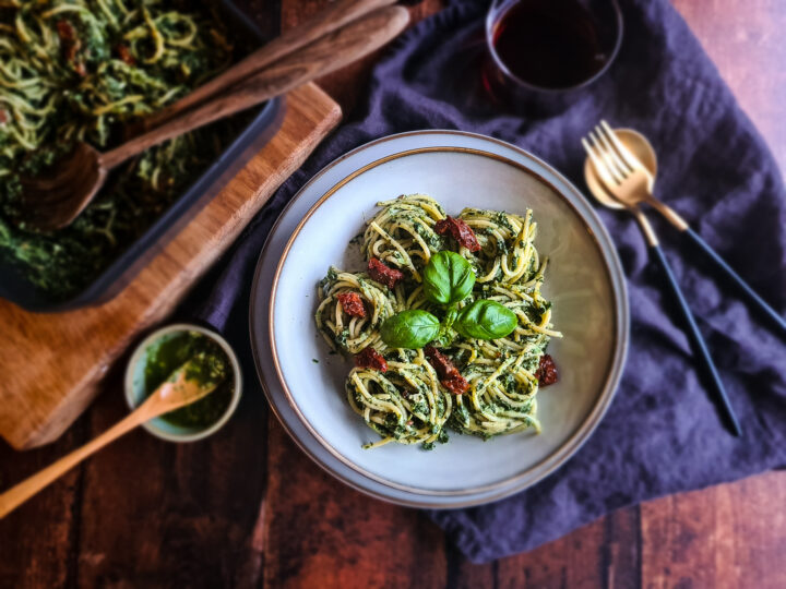 Finse Fetapasta met spinazie en pesto