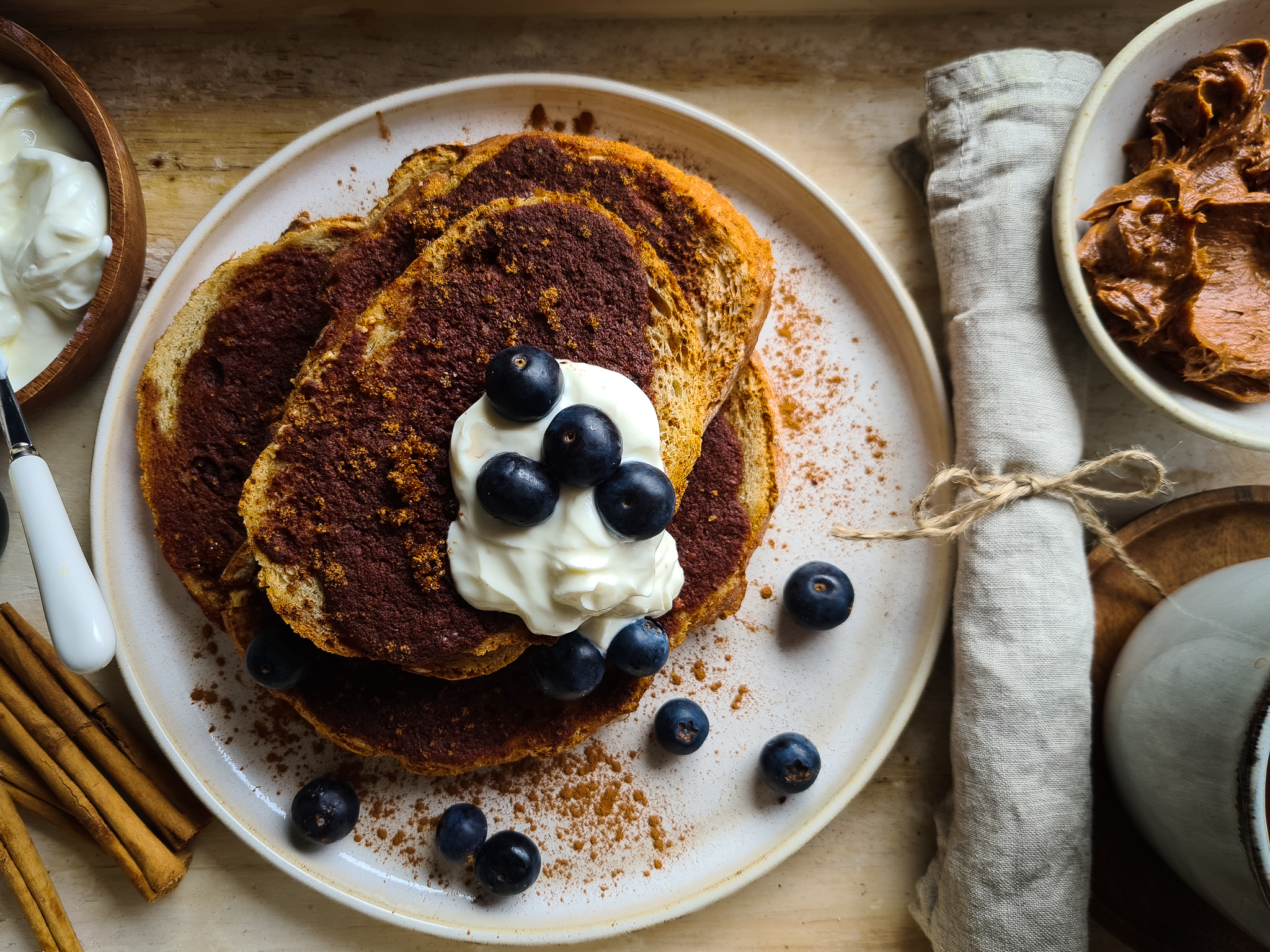 Kaneel toast met Griekse yoghurt