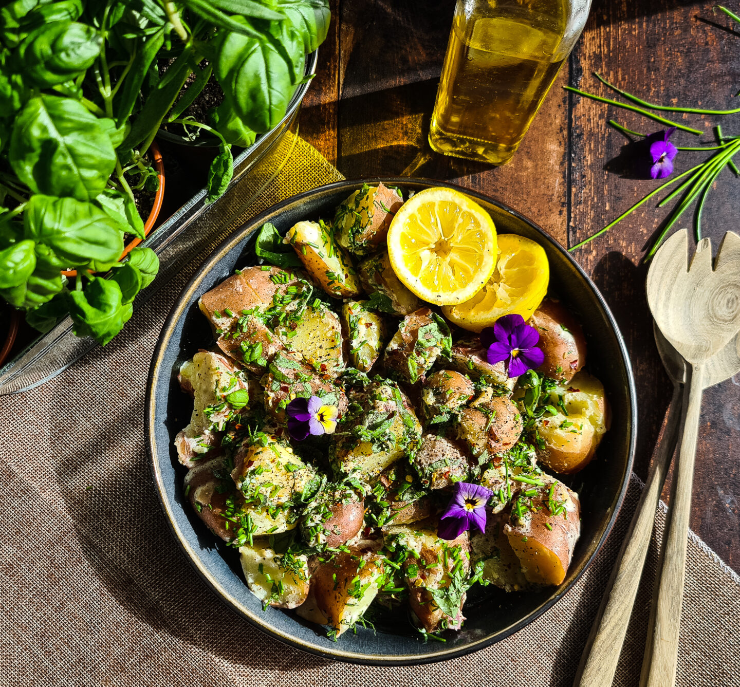 No-mayo aardappelsalade met verse kruiden