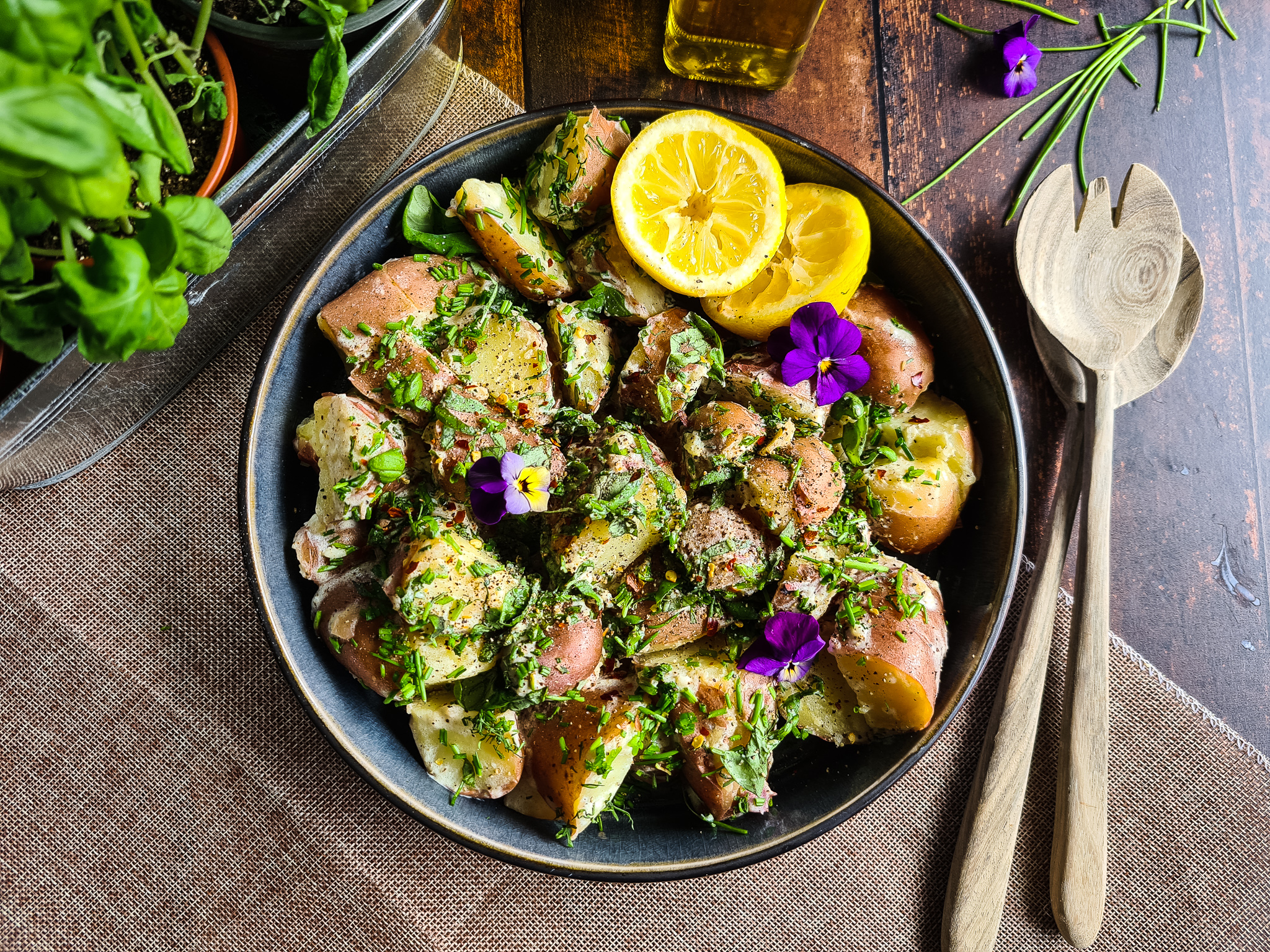 No-mayo aardappelsalade met verse kruiden