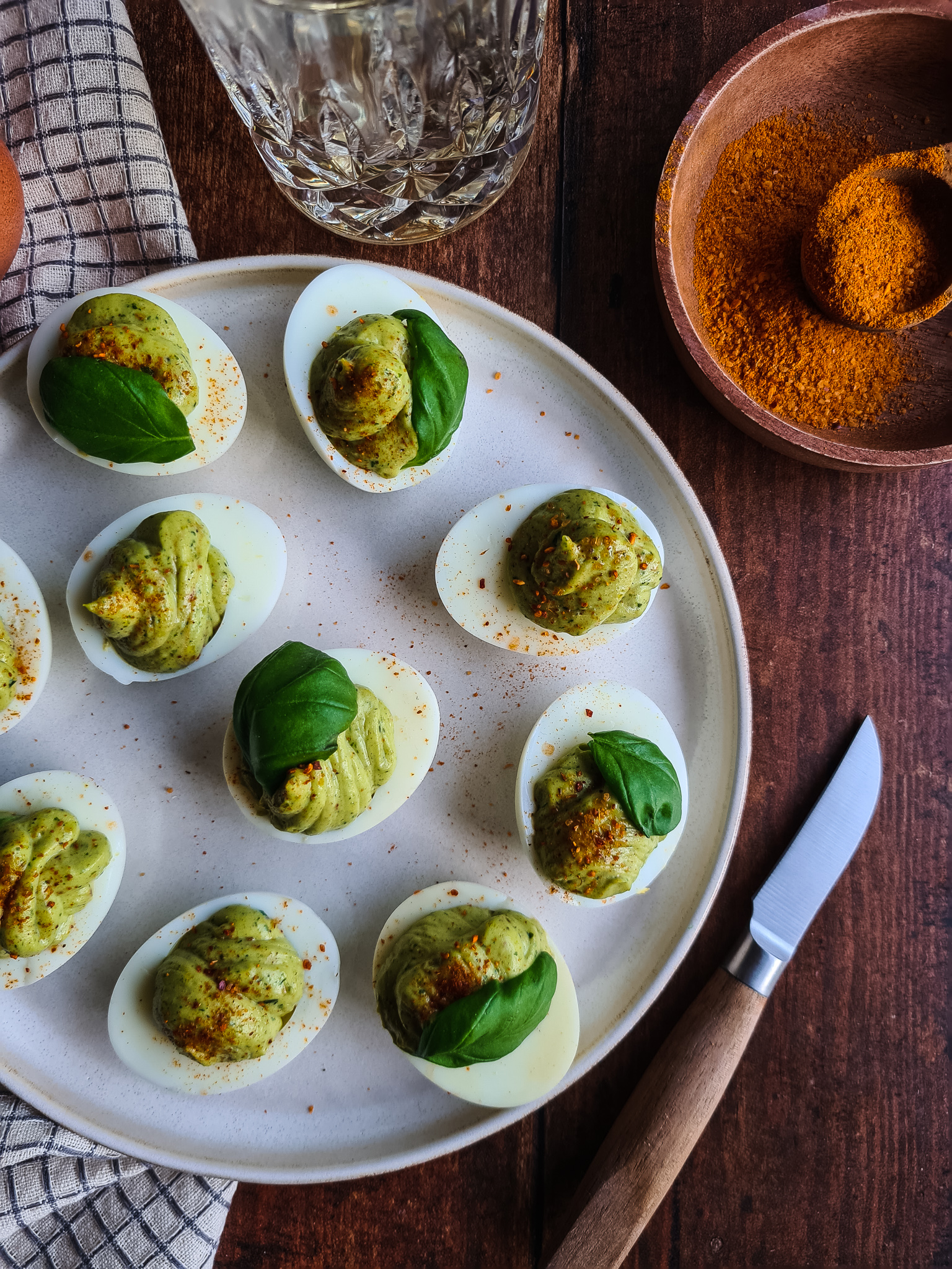 Healthy avocado & basilicum eitjes