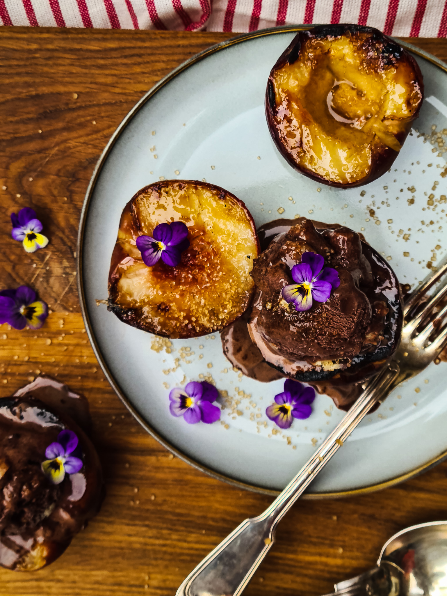 Barbecue Perziken met Chocolade ijs