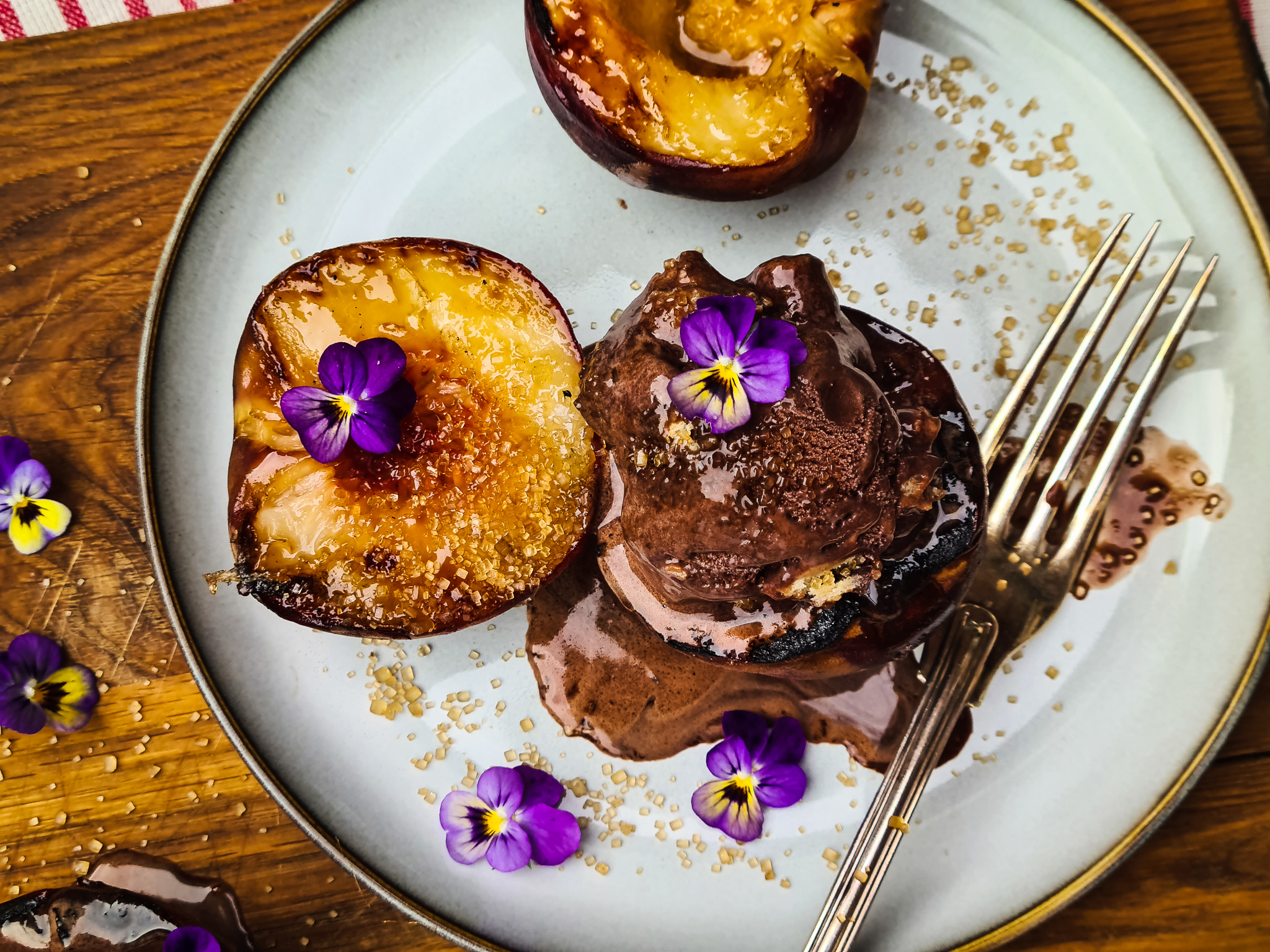 Barbecue Perziken met Chocolade ijs