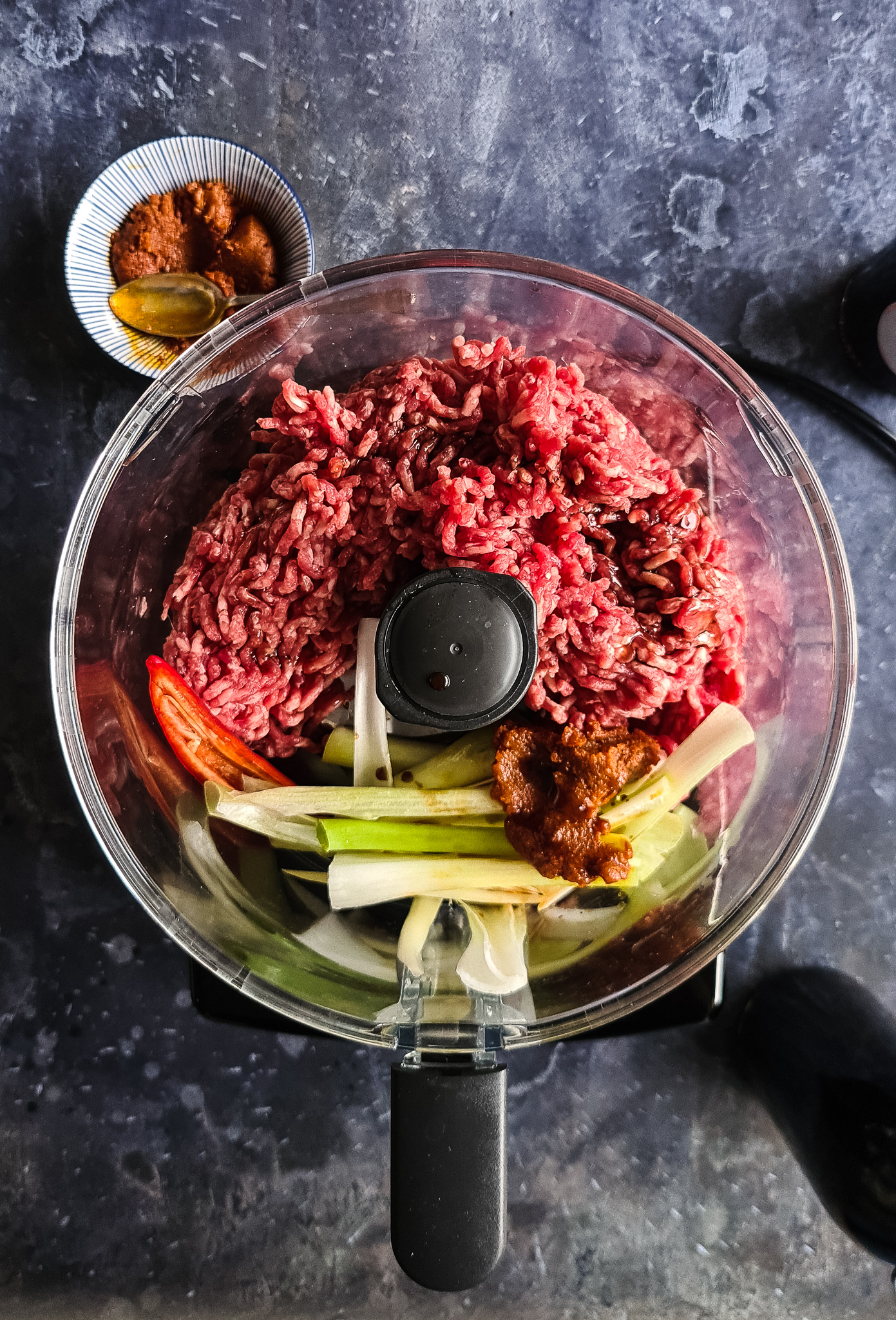 Romige Curry met Pindakaas, Kokos, Curry Ballen en Pompoen