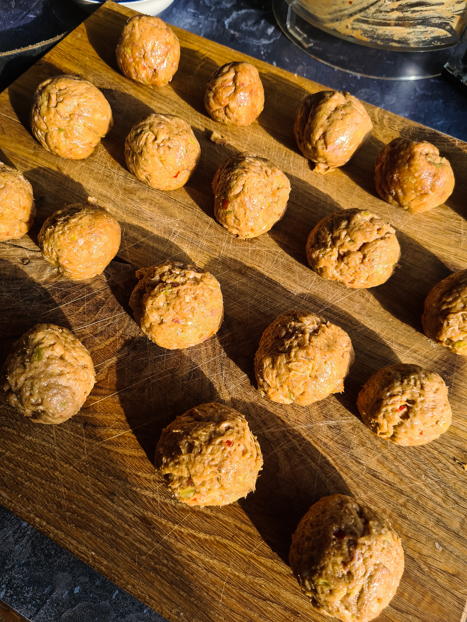 Romige Curry met Pindakaas, Kokos, Curry Ballen en Pompoen