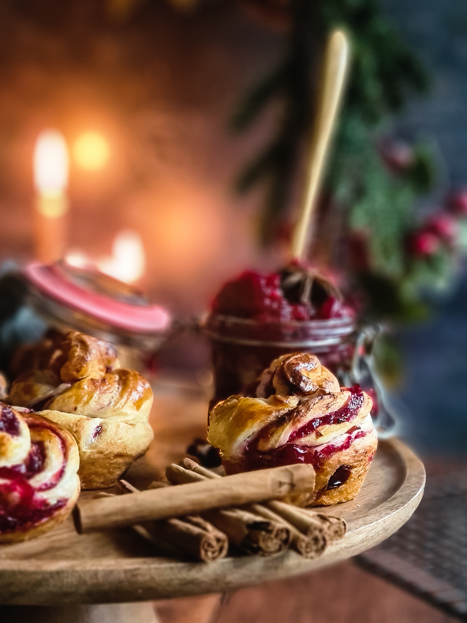 Christmas Cruffins met Cranberrycompote