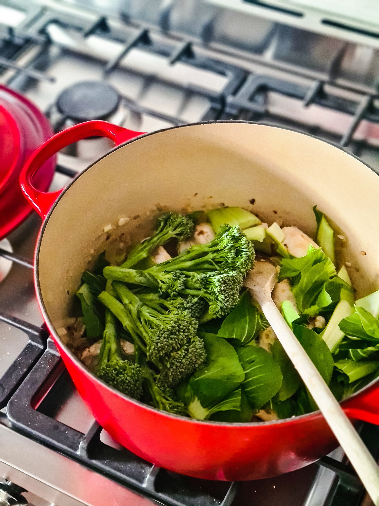 Gezonde Rode Curry met Shanghai Paksoi en Aspergebroccoli