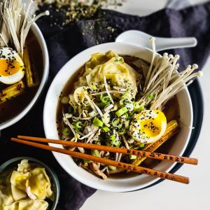 Makkelijke Ramen met zelfgemaakte Wontons